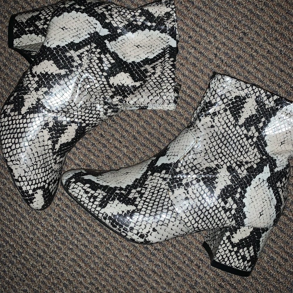 Snake boots
